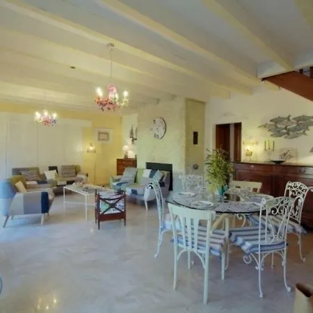 House Ma Vie La بيت للعطل *